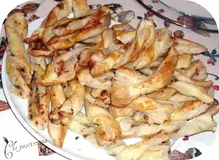 Grissini alle alici e semi di finocchio al profumo d'arancia- pranzo di pasqua -