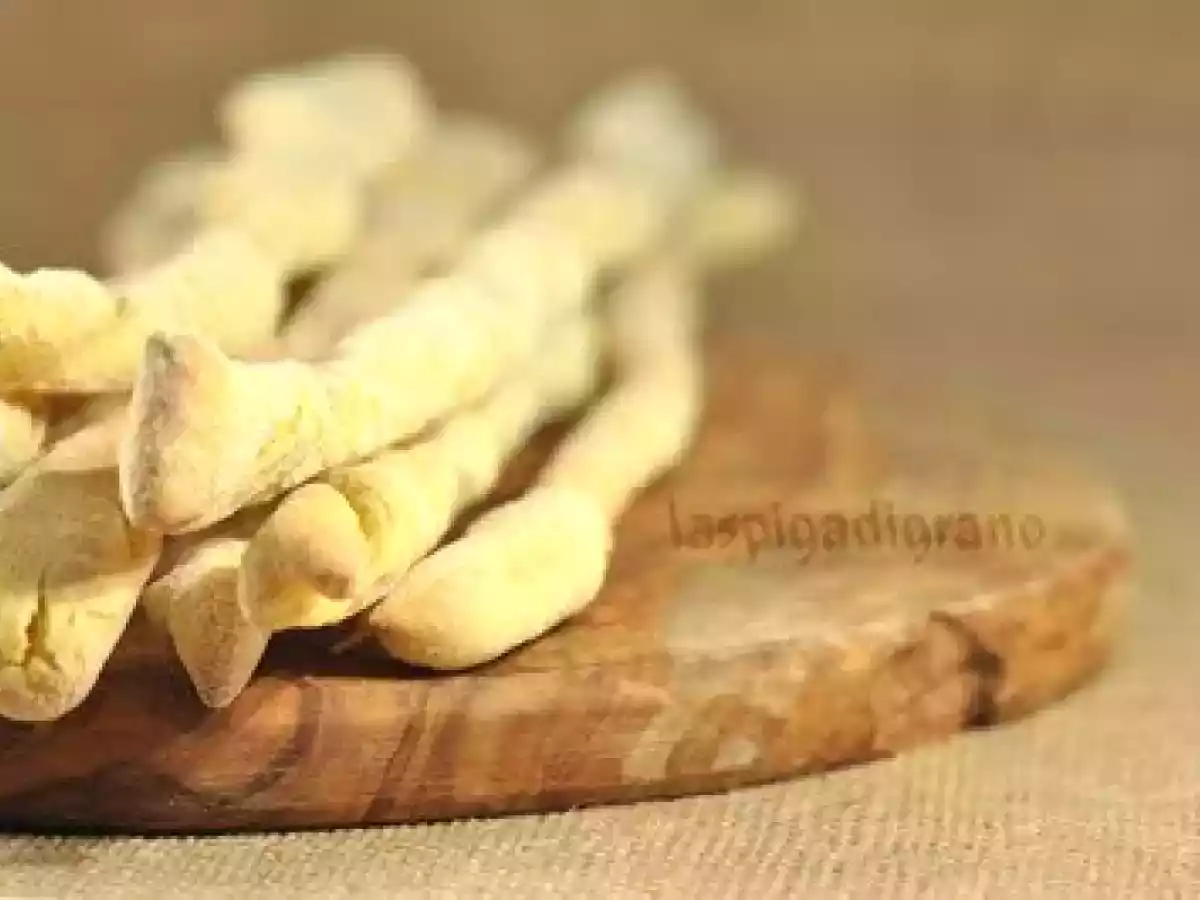 Grissini con zafferano e pepe di sichuan