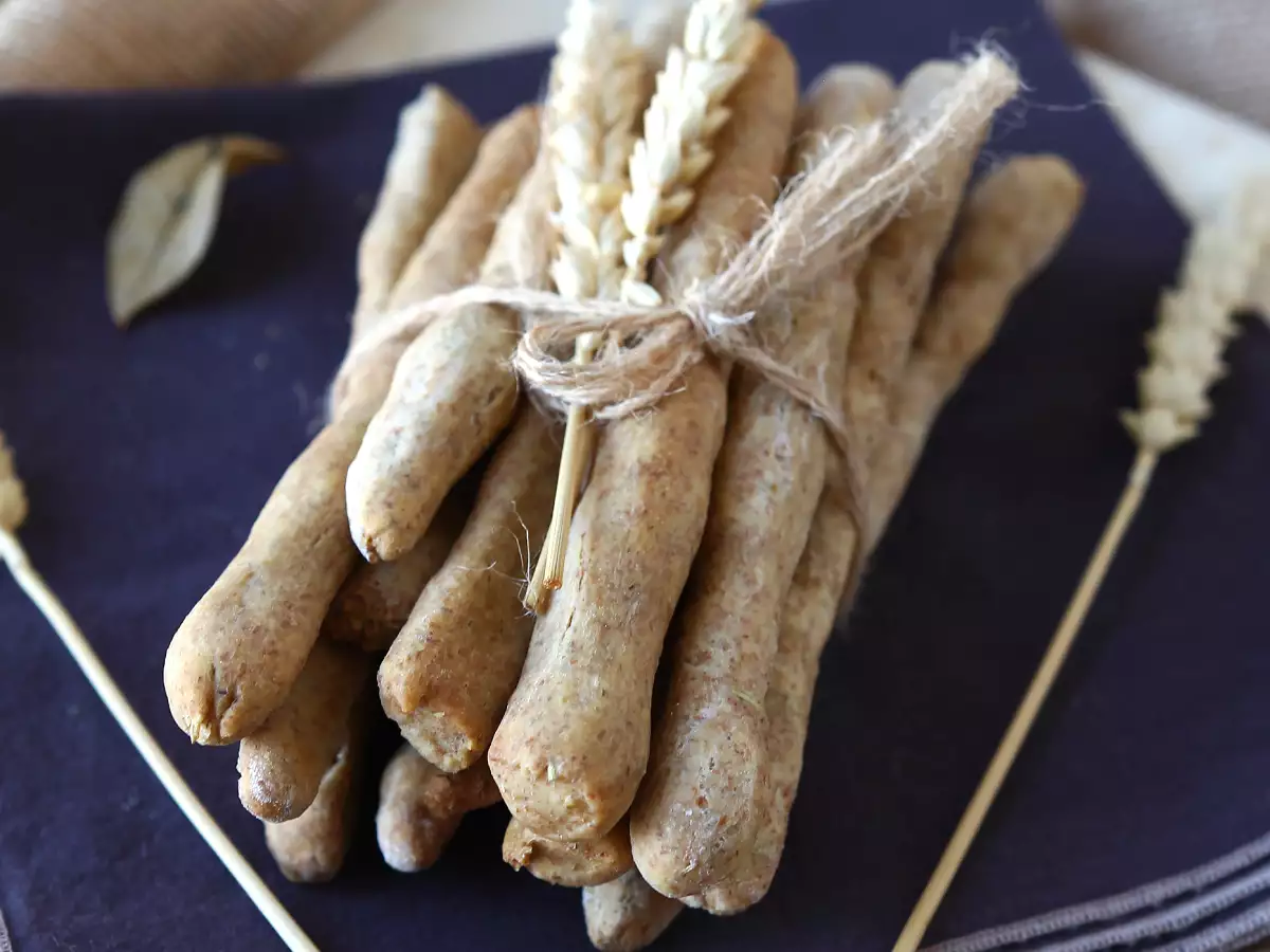 Grissini fatti in casa in friggitrice ad aria: croccanti e veloci - foto 3