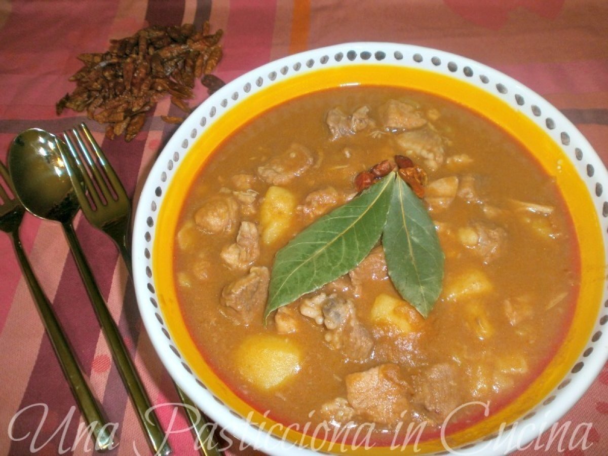 Gulasch o Gulash Ricetta (cucina ungherese)