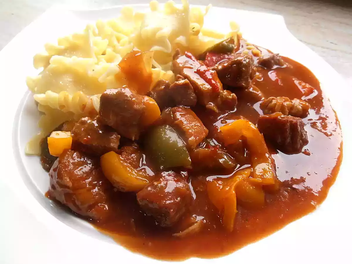 Gulasch (Spezzatino All Ungherese) - foto 2