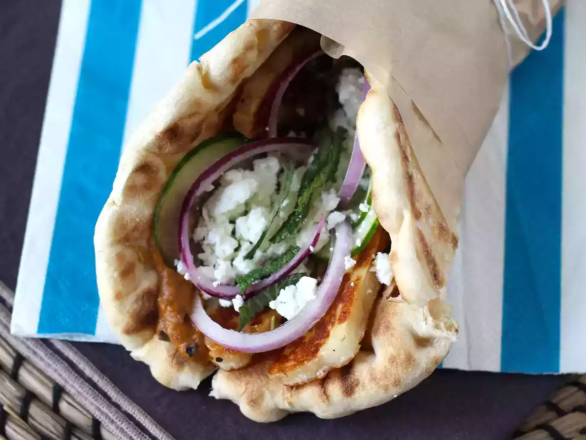 Gyros di halloumi, la versione vegetariana del sandwich greco! - foto 3