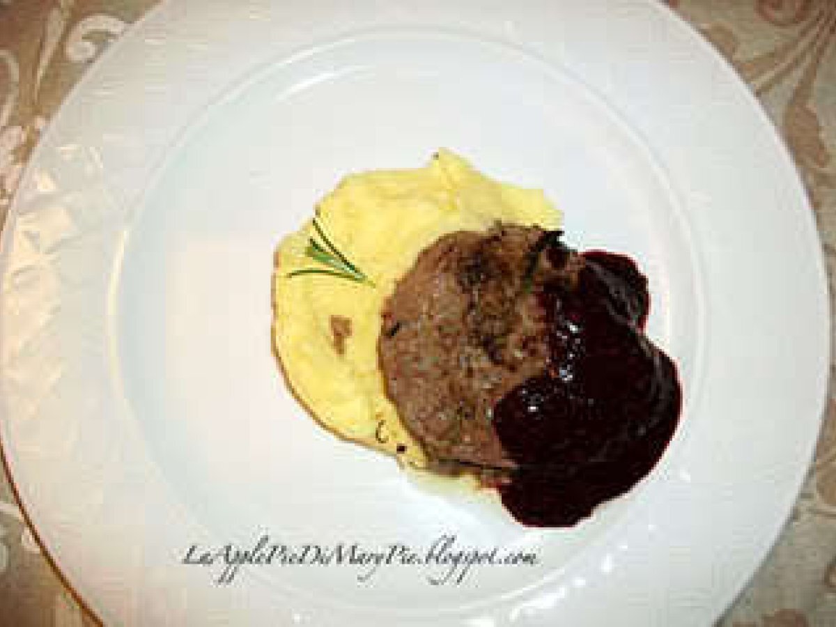 Hamburger con salsa di more e rosmarino, foto 3