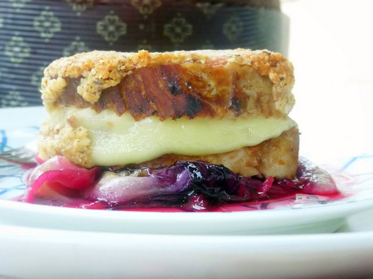 Hamburger di arrosto di maiale gratinato al panettone