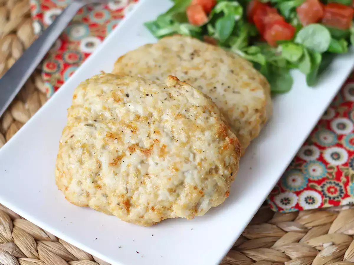 Hamburger di pollo in friggitrice ad aria morbidi e succosi - foto 4