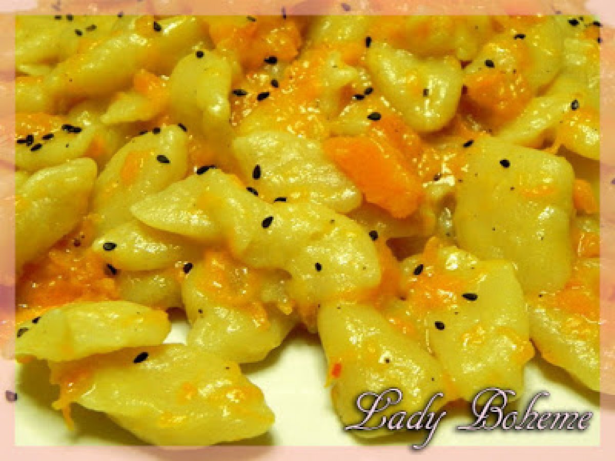 Happy Halloween & gnocchi di patate con salsa di zucca