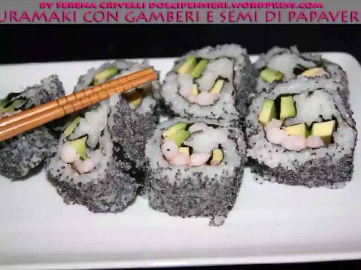 HOSOMAKI AL TONNO ROSSO E URAMAKI CON GAMBERI E SEMI DI PAPAVERI secondo ?Dolcipensieri? - foto 2