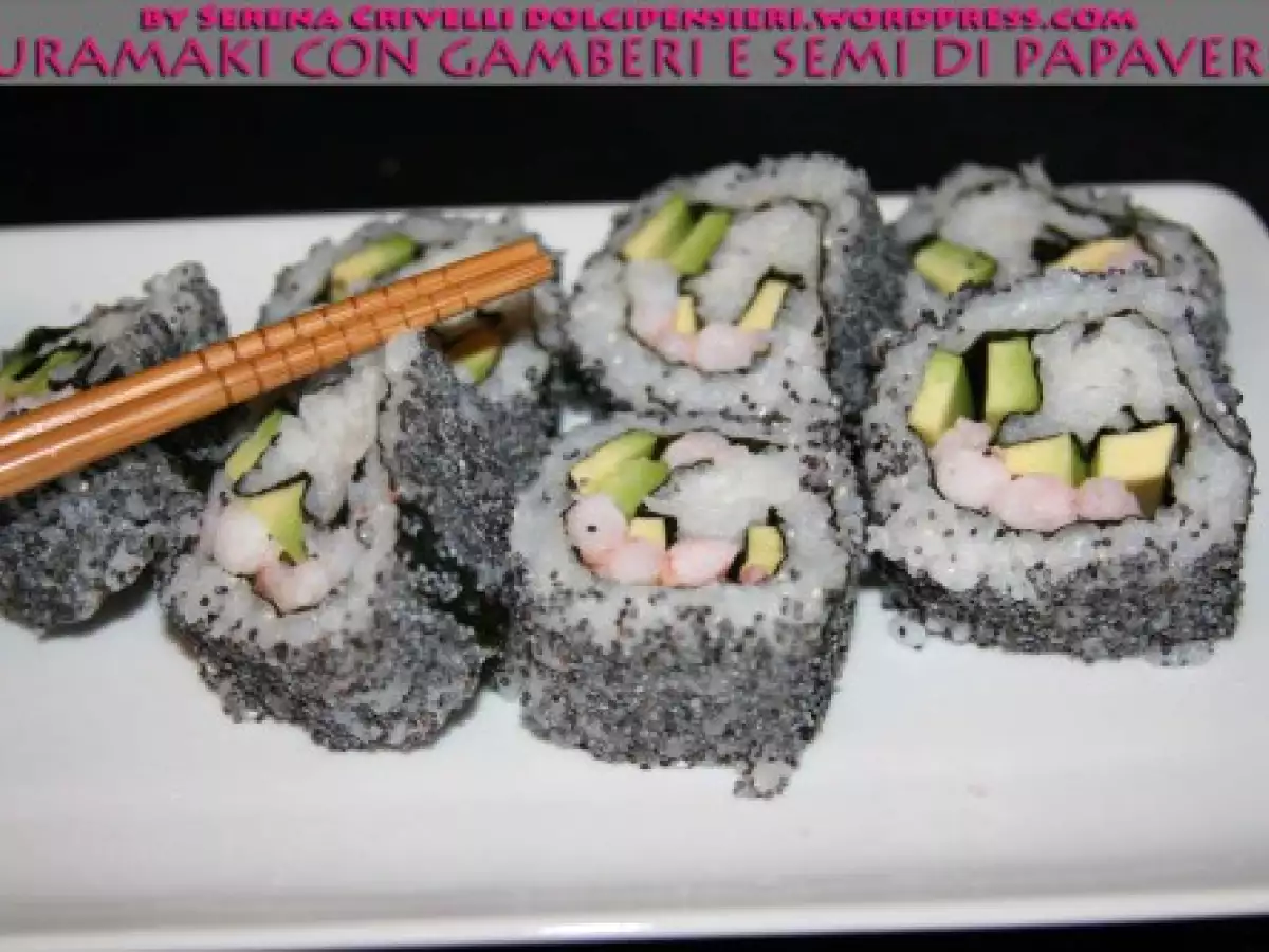 Hosomaki al tonno rosso e uramaki con gamberi e semi di papavero secondo Dolcipensieri - foto 2