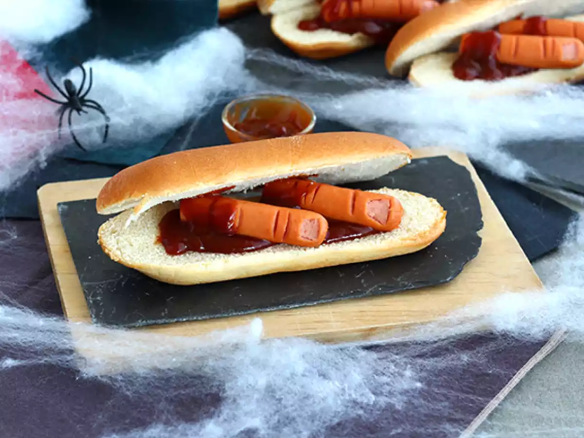 Hot dog sanguinanti, la ricetta facile per Halloween