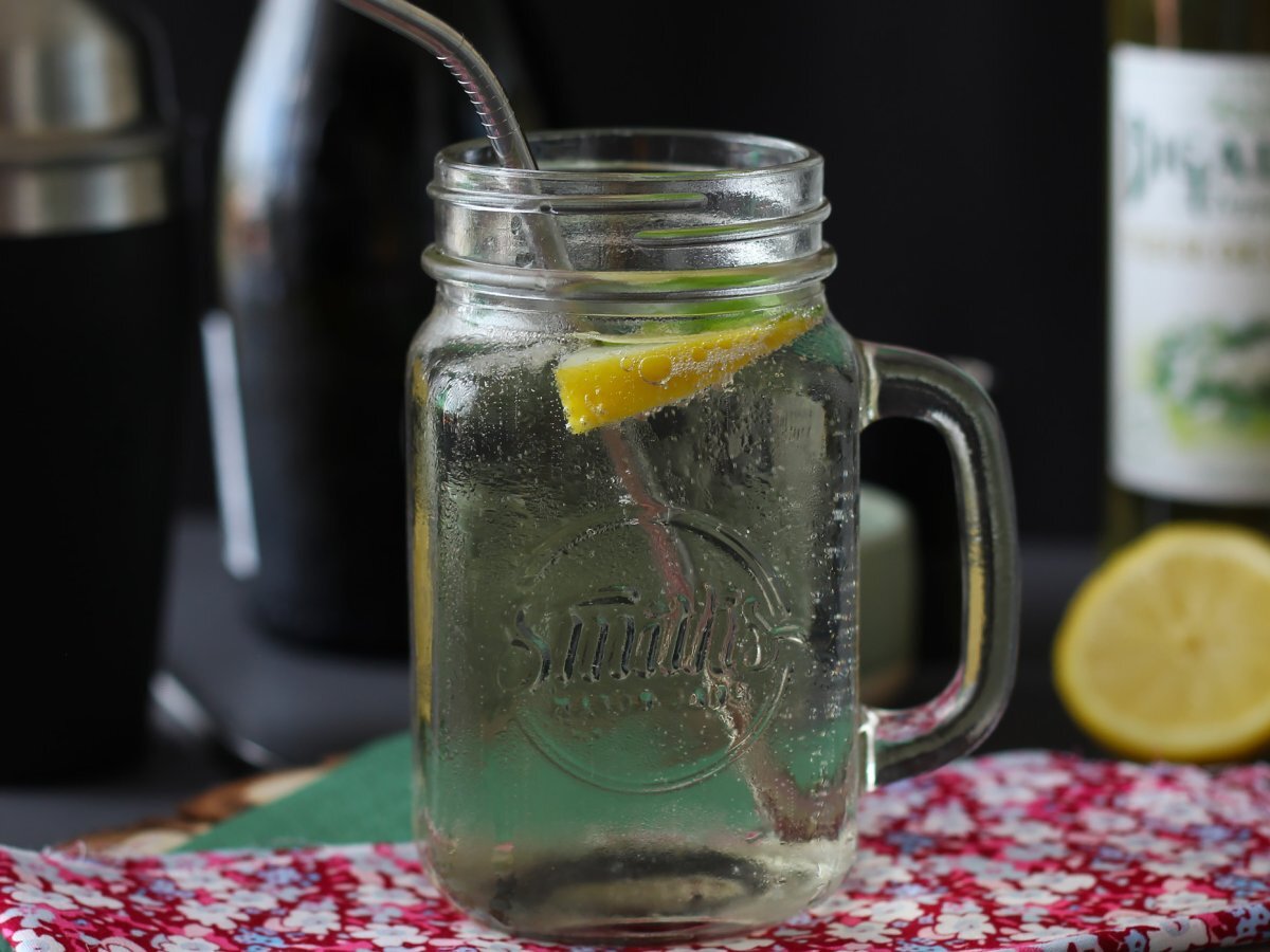 Hugo Cocktail: il drink fresco e leggero per un aperitivo fantastico!, foto 1