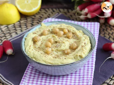Hummus con limoni confit, una delicata crema da aperitivo pronta in 10 minuti