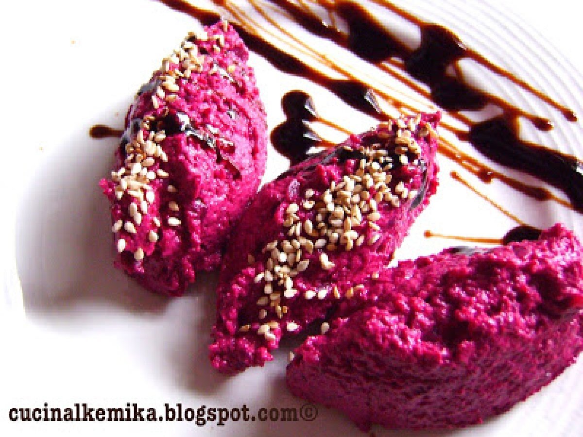 HUMMUS DI BARBABIETOLE