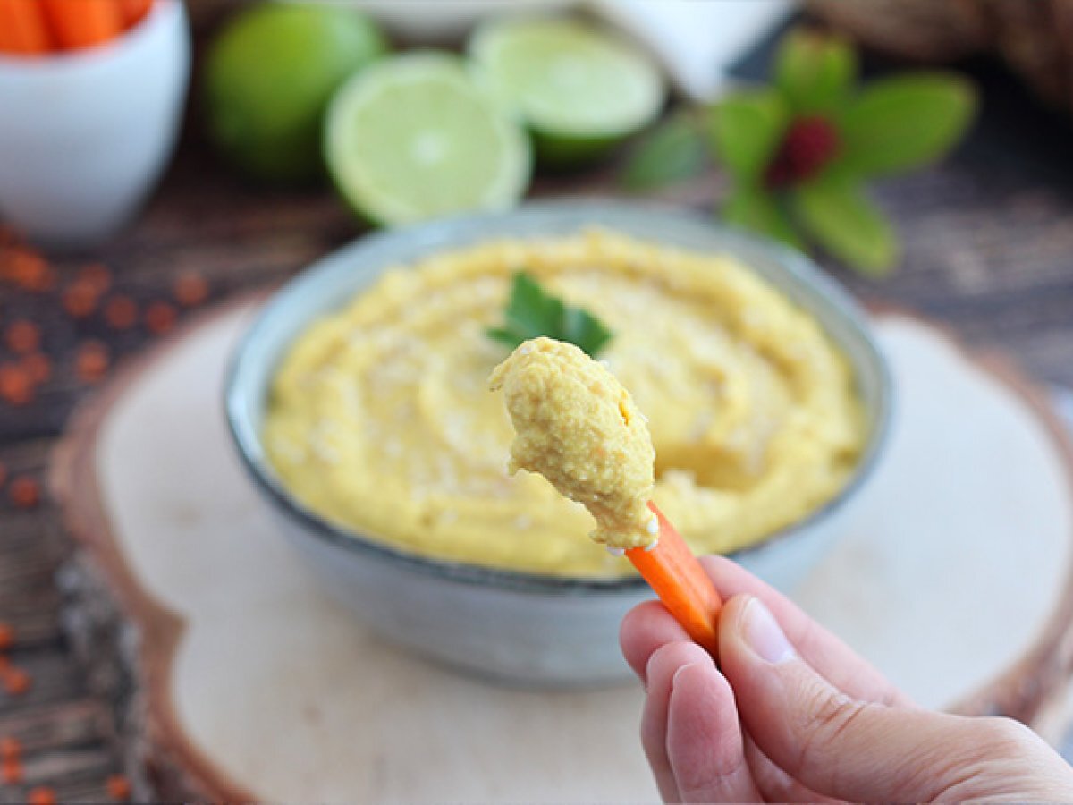 Hummus di lenticchie corallo