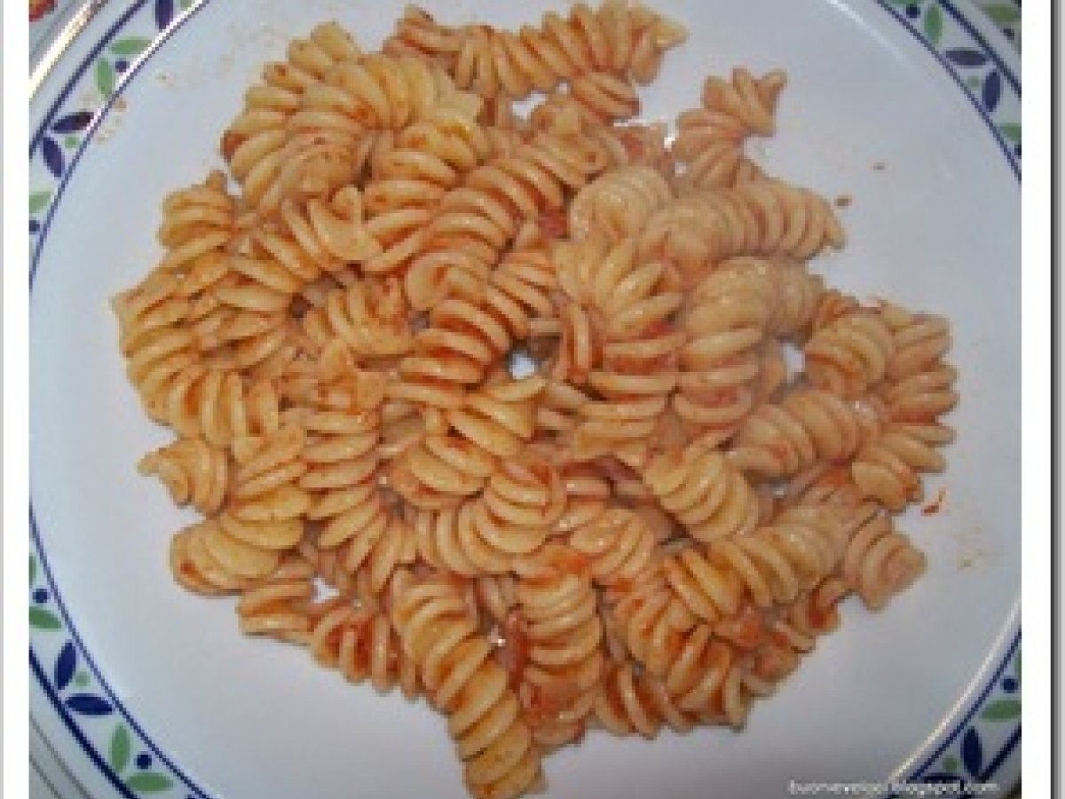 I velocissimi: fusilli pomodoro e lardo