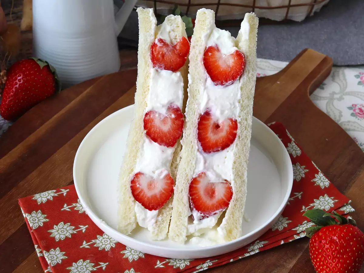 Ichigo sando: il sandwich giapponese alle fragole soffice e irresistibile - foto 4