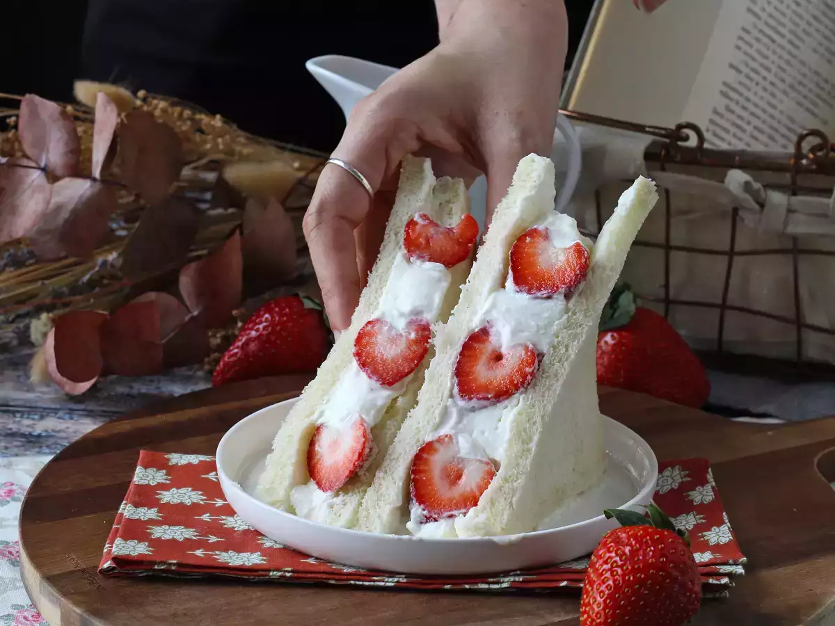 Ichigo sando: il sandwich giapponese alle fragole soffice e irresistibile - foto 5