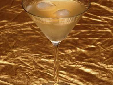 Il cocktail del sabato: la ricetta del Lapsang Souchong Martini, 