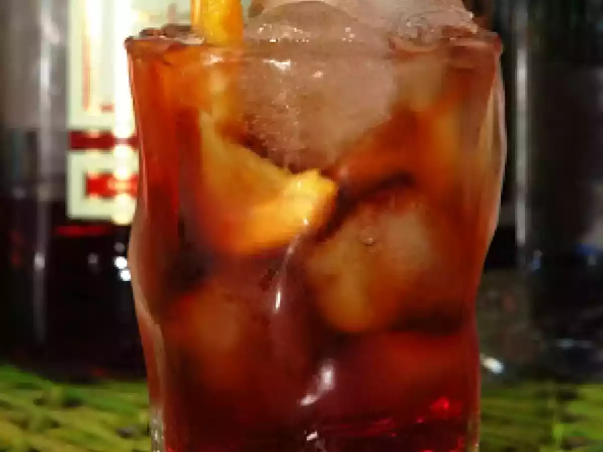 Il cocktail del sabato: la ricetta del Negrosky