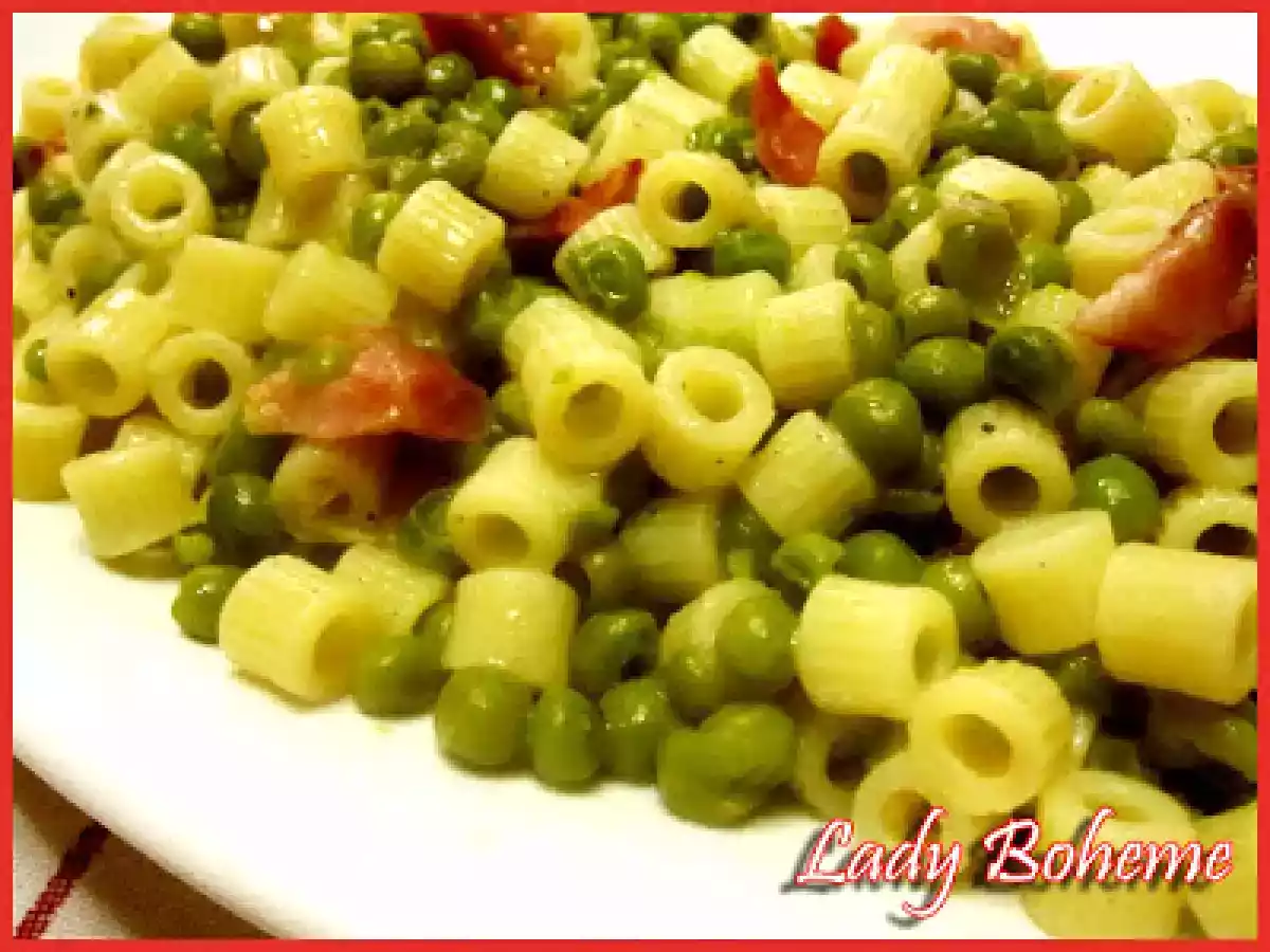 Il nido delle rondini e pasta con piselli freschi e pancetta