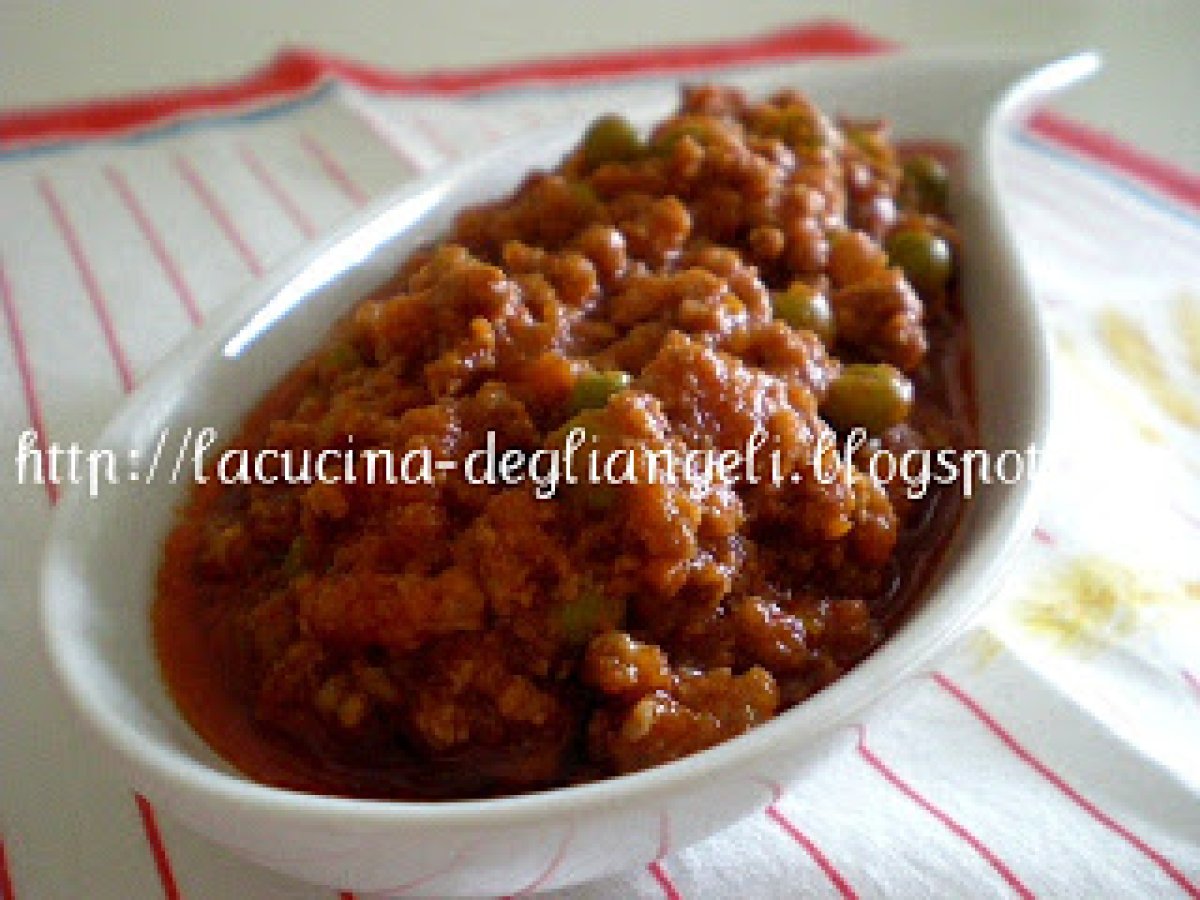 Il ragù alla bolognese con i piselli - foto 2