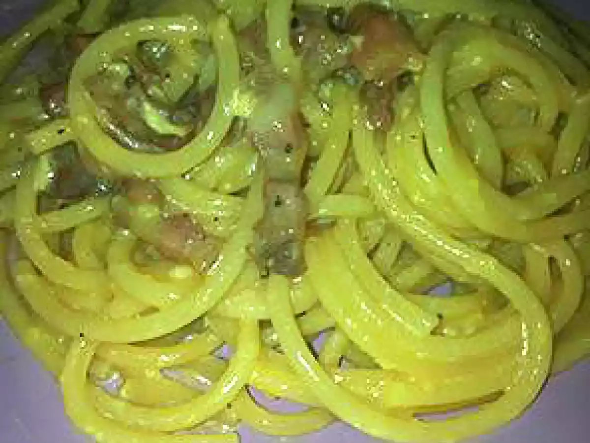 Il trucco dell'acqua gassata per una carbonara perfetta