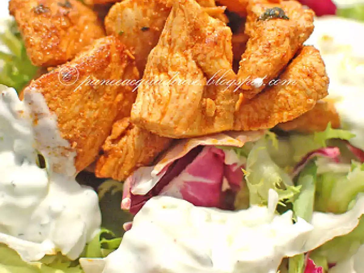 Insalata al kebab di tacchino con salsa light