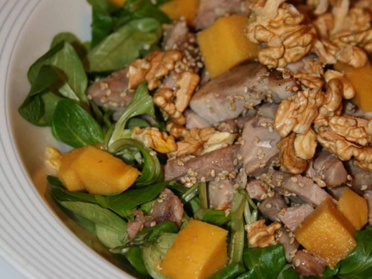 INSALATA CON CARNE ARROSTO, MANGO E NOCI secondo - foto 2