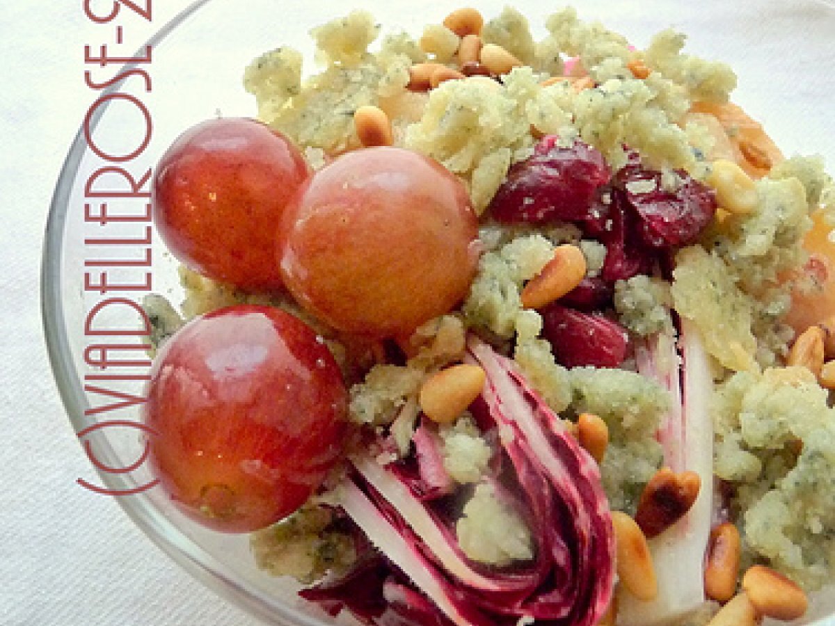 Insalata d'Autunno con crumble di Roquefort