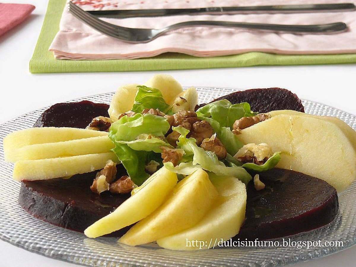 Insalata di Barbabietole, Mele e Noci