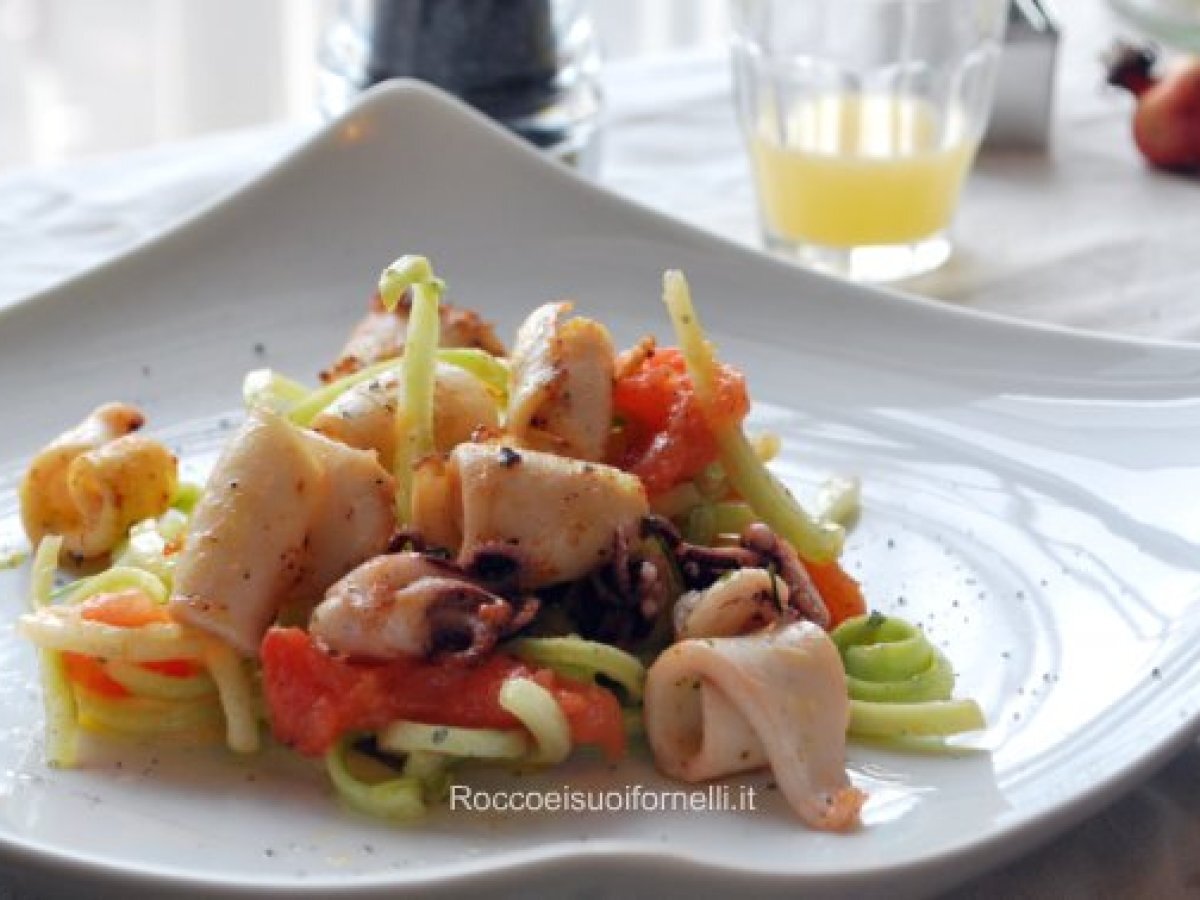 Insalata di calamari scottati e puntarelle