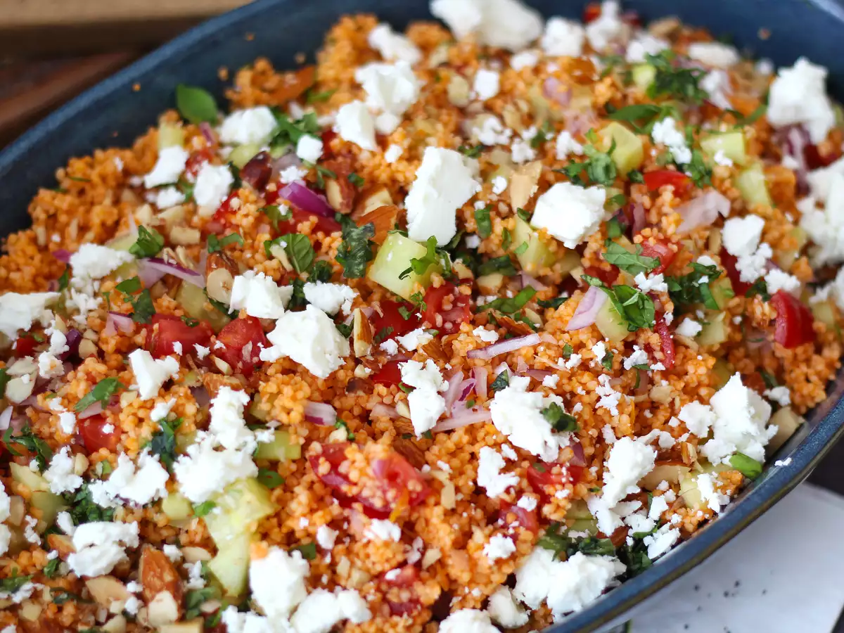 Insalata di couscous e gazpacho: una ricetta fresca, originale e senza cottura - foto 3