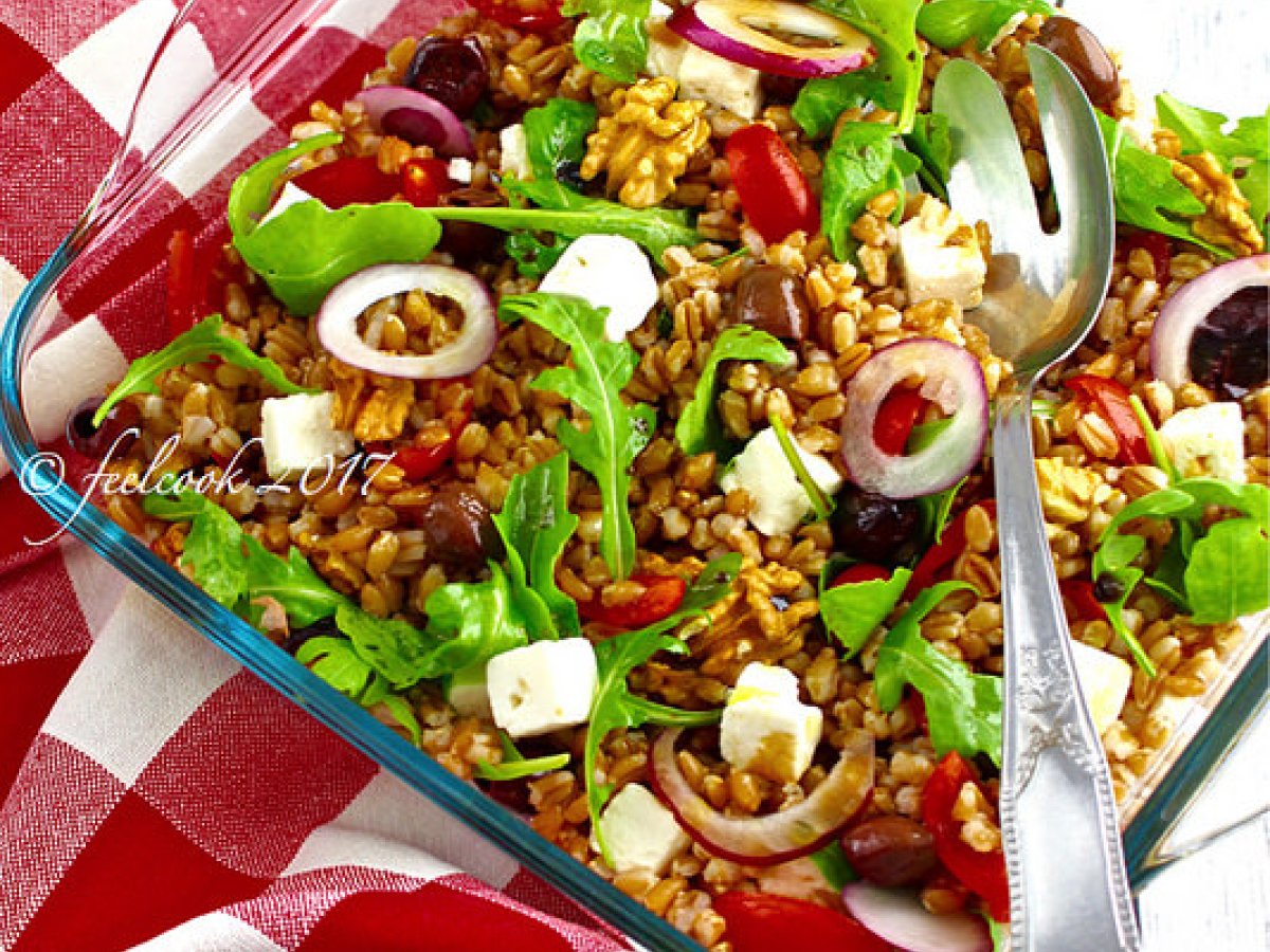 Insalata di farro sfiziosa