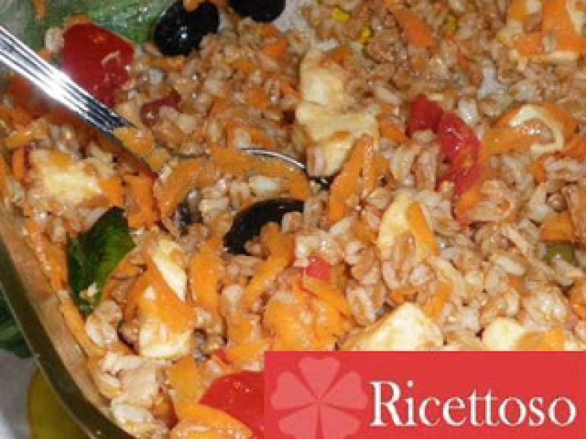 Insalata di farro, tonno e peperoni