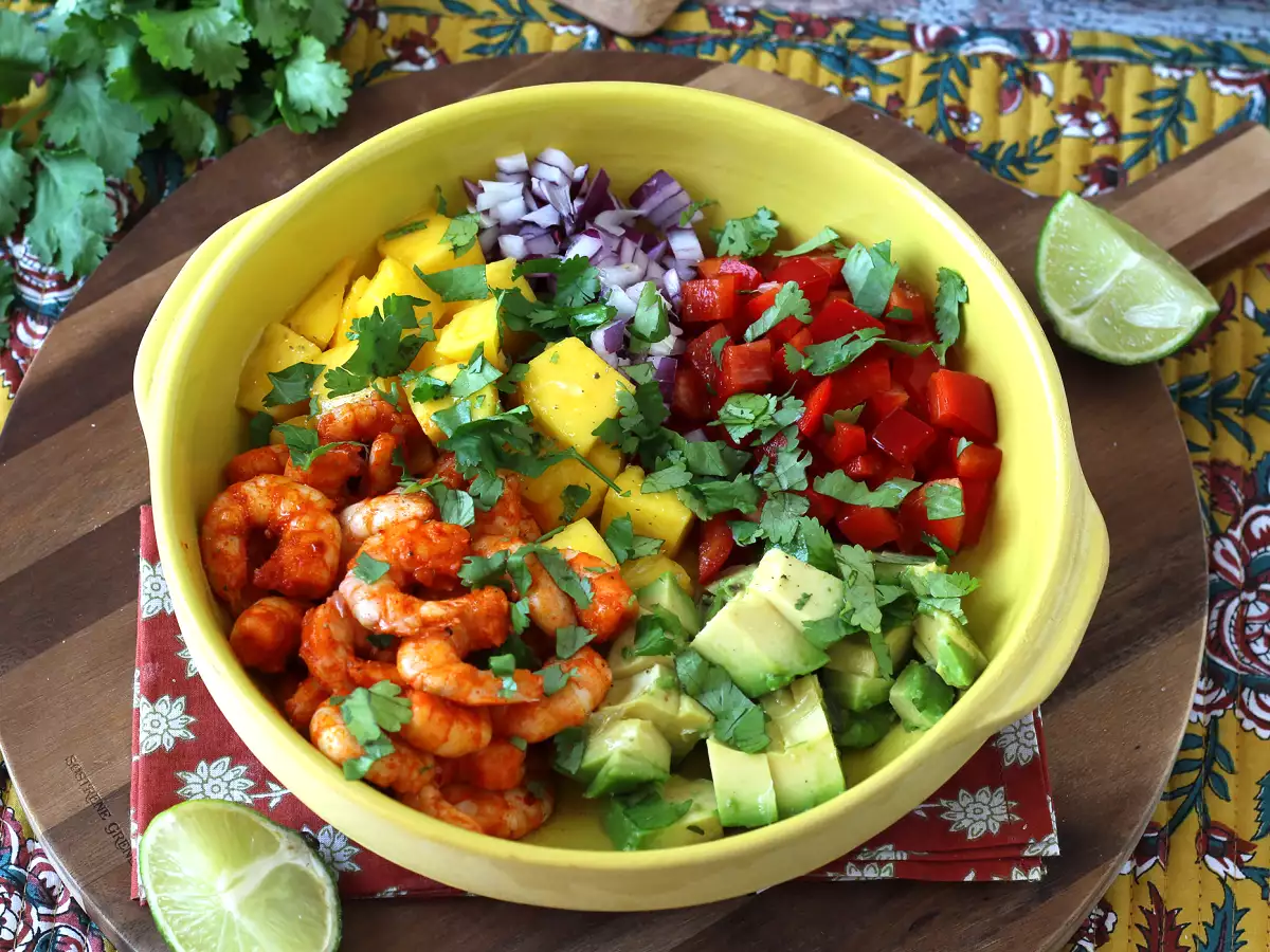 Insalata di gamberetti e mango: fresca, esotica e perfetta per l’estate - foto 2