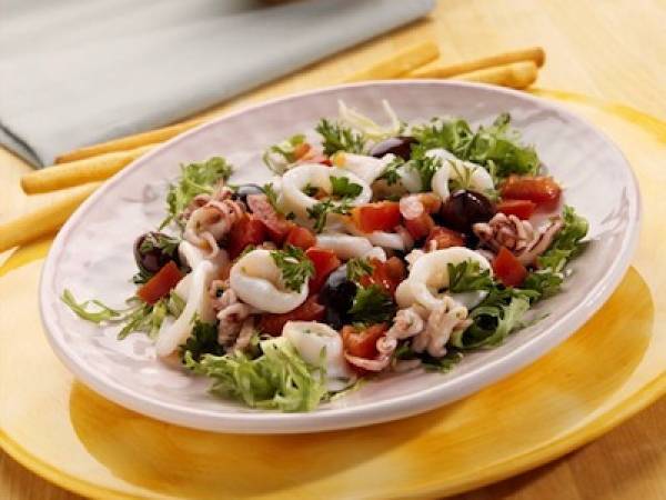 Insalata di mare con verdure