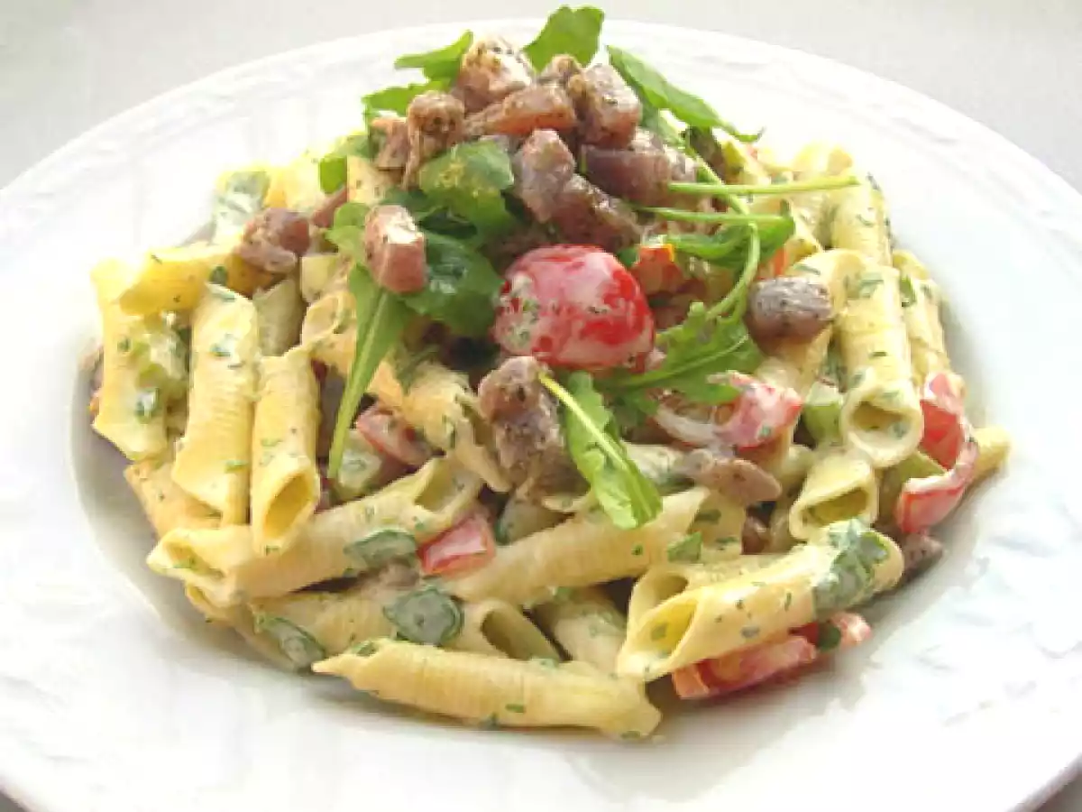 Insalata di Pasta al profumo di rucola e tonno marinato