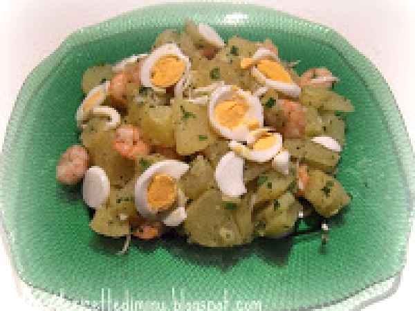 Insalata di patate con gamberi e uova, foto 3