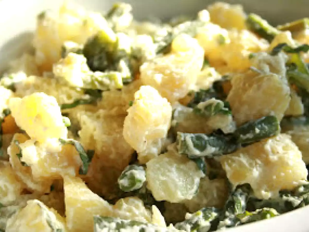 INSALATA DI PATATE E FAGIOLINI con crema di formaggio alle erbe fini
