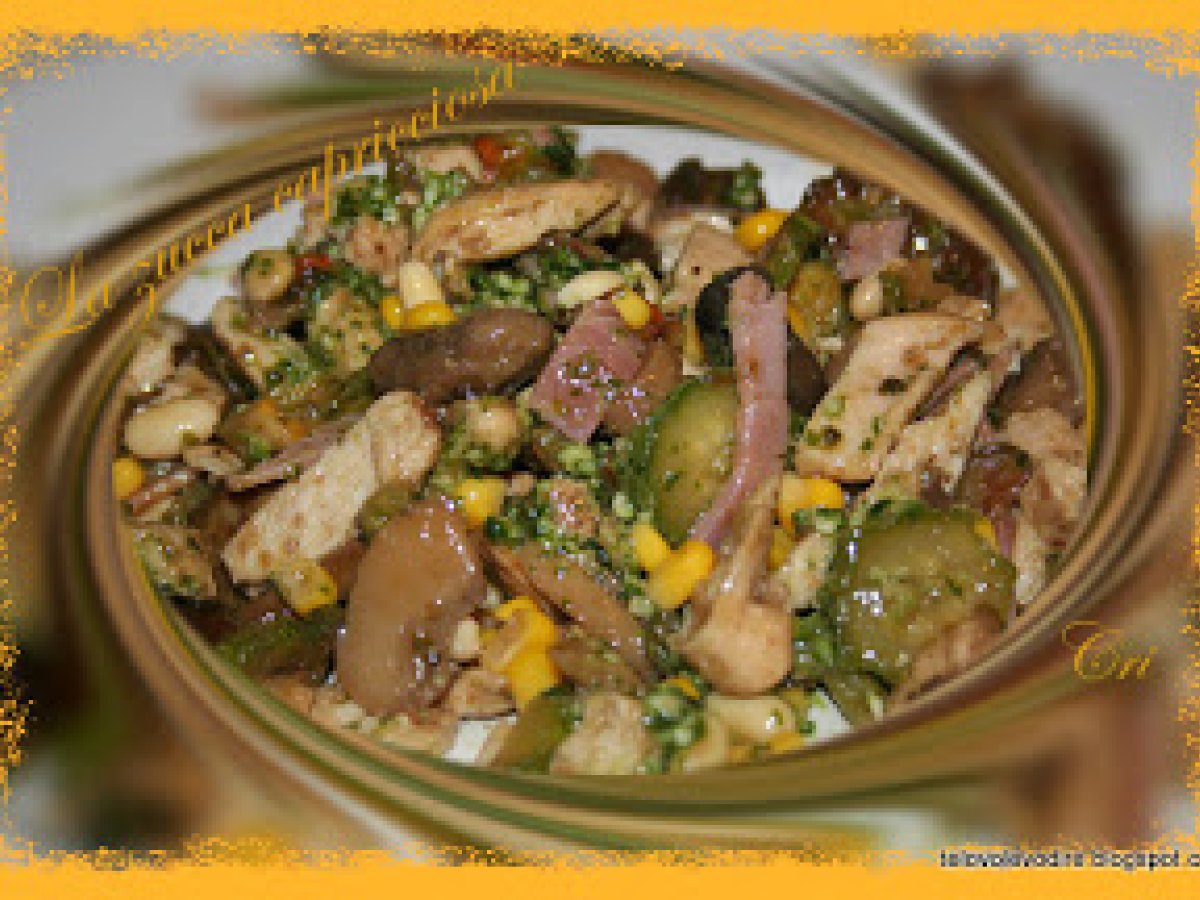 INSALATA DI POLLO CON FUNGHI E ZUCCHINE - foto 2