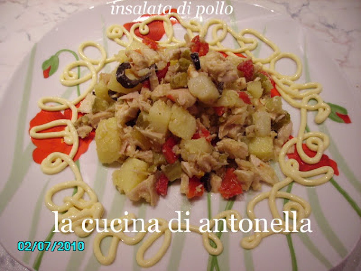 Insalata di pollo, con olive e cetriolini - foto 2