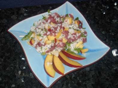 INSALATA DI RISO CON CARPACCIO DI MANZO E PESCHE - Rice's salad with carpaccio and peaches