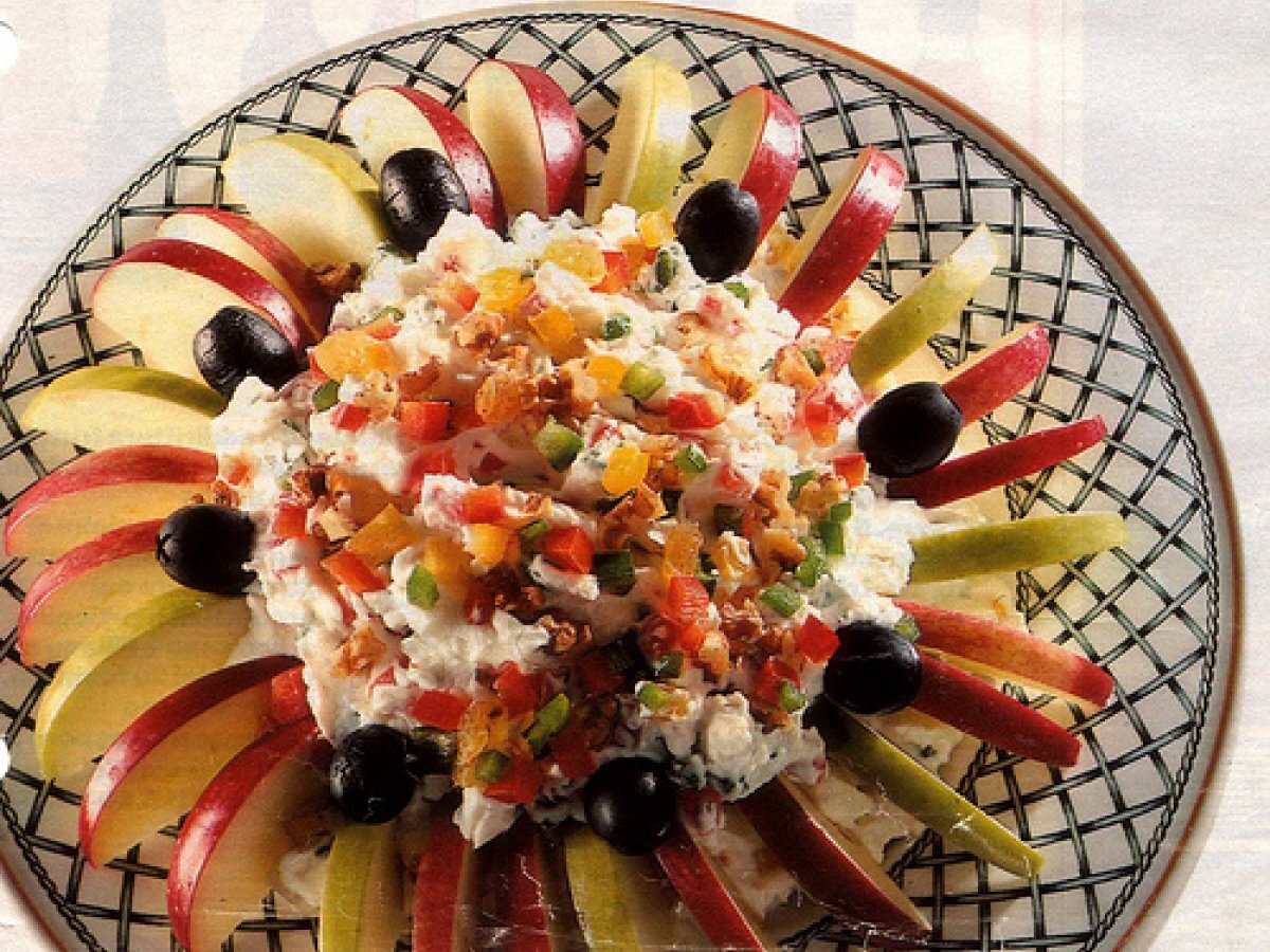 Insalata di robiola, peperoni e mele