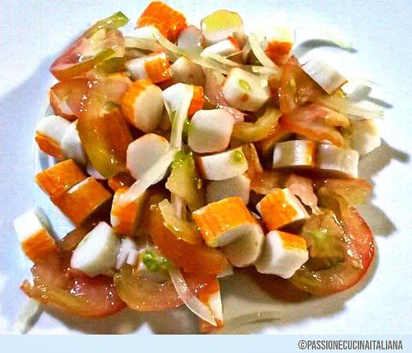 Insalata di surimi (o polpa di granchio) alla catalana Ricetta Petitchef
