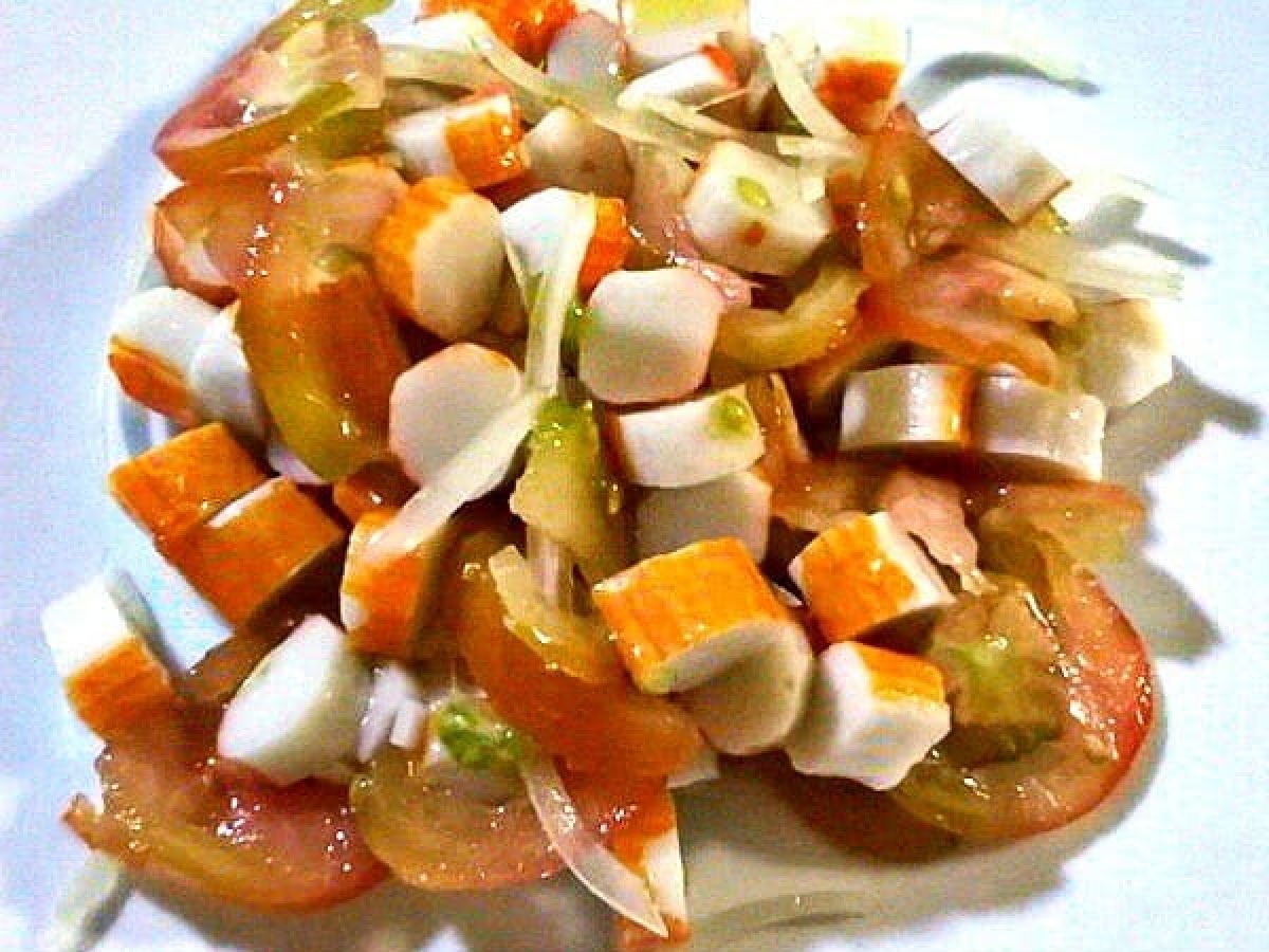 Insalata di Surimi (o Polpa di Granchio) alla Catalana
