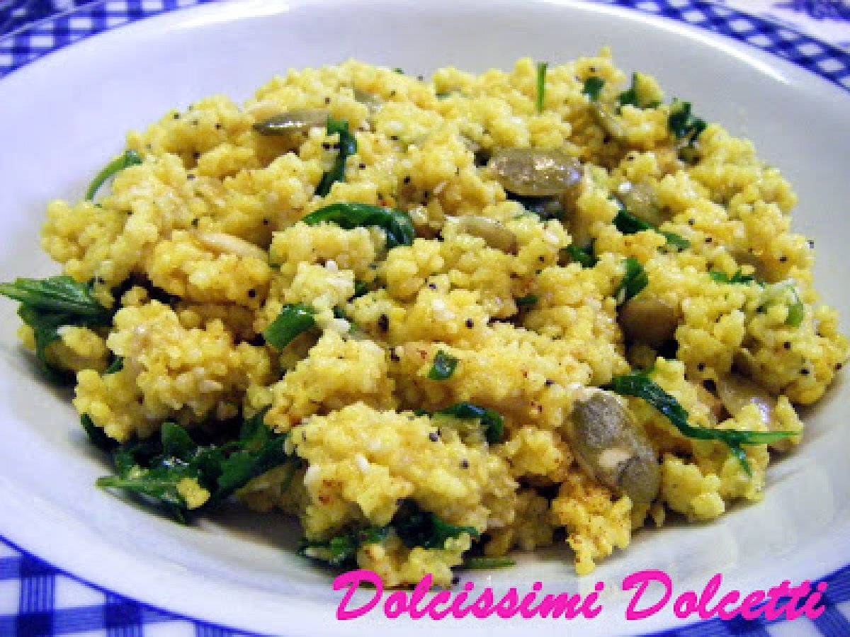 Insalata fredda di miglio, semi e rucola