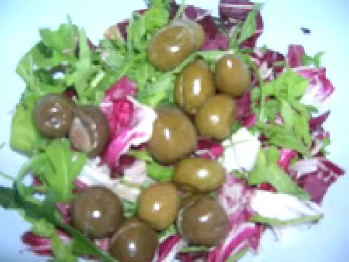 INSALATA MISTA CON MOZZARELLA, MANGO E OLIVE - foto 3