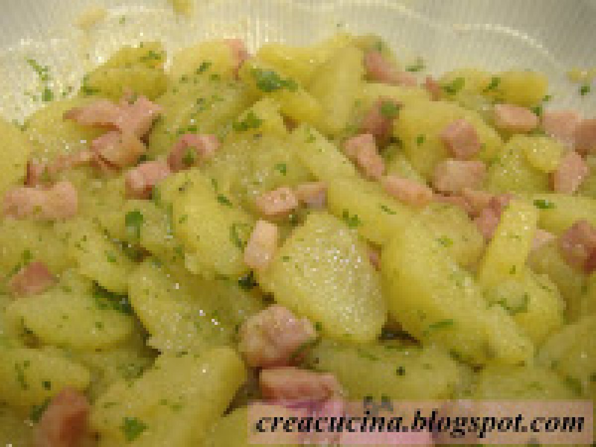 INSALATA TIEPIDA DI PATATE APPETITOSA - foto 4