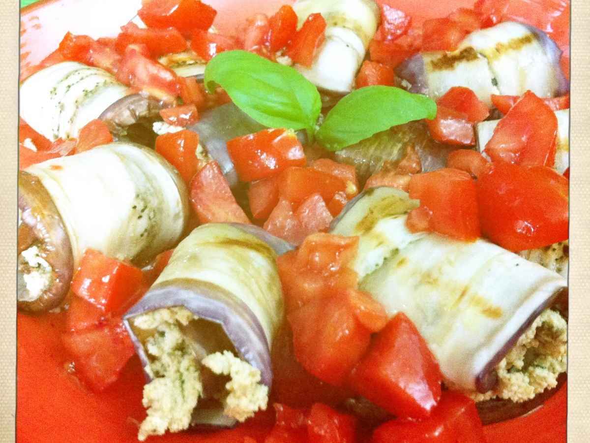 Involtini di melanzana con patè di tofu