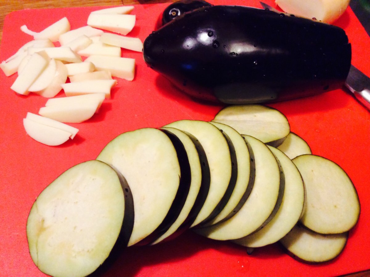 Involtini di melanzane con scamorza e prosciutto cotto Ricetta Petitchef