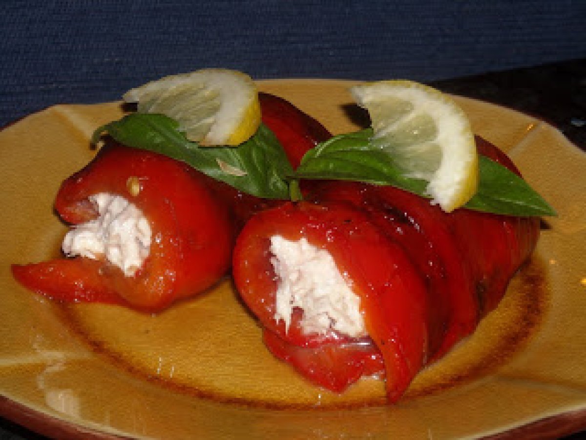 INVOLTINI DI PEPERONI CON TONNO E YOGURT GRECO - foto 2